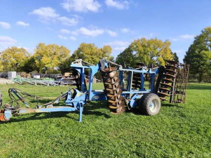 Déchaumeur - 400CM - 2013