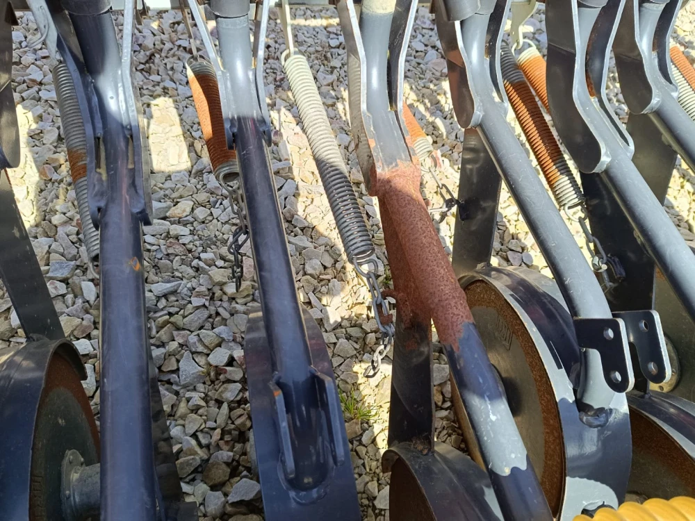 Kongskilde NS1500 + LIGNE DE SEMIS REPLIABLE 4M50 d'occasion — photo 10