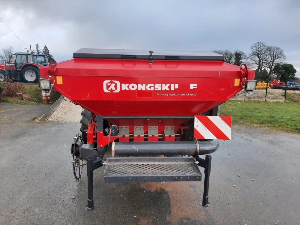 Kongskilde NS1500 + LIGNE DE SEMIS REPLIABLE 4M50 d'occasion — photo 13