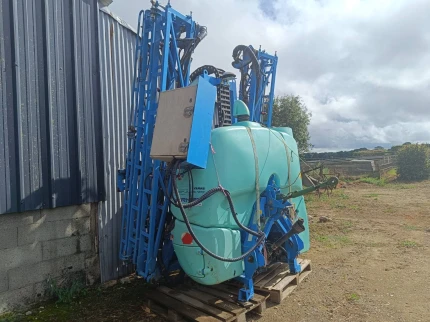 Pulvérisateur porté - 1200L - 2020