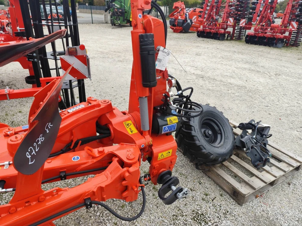 Kuhn VARI-MASTER 123 d'occasion — photo 4
