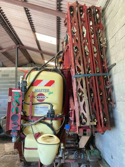 Pulvérisateur porté - 1800L - 2010