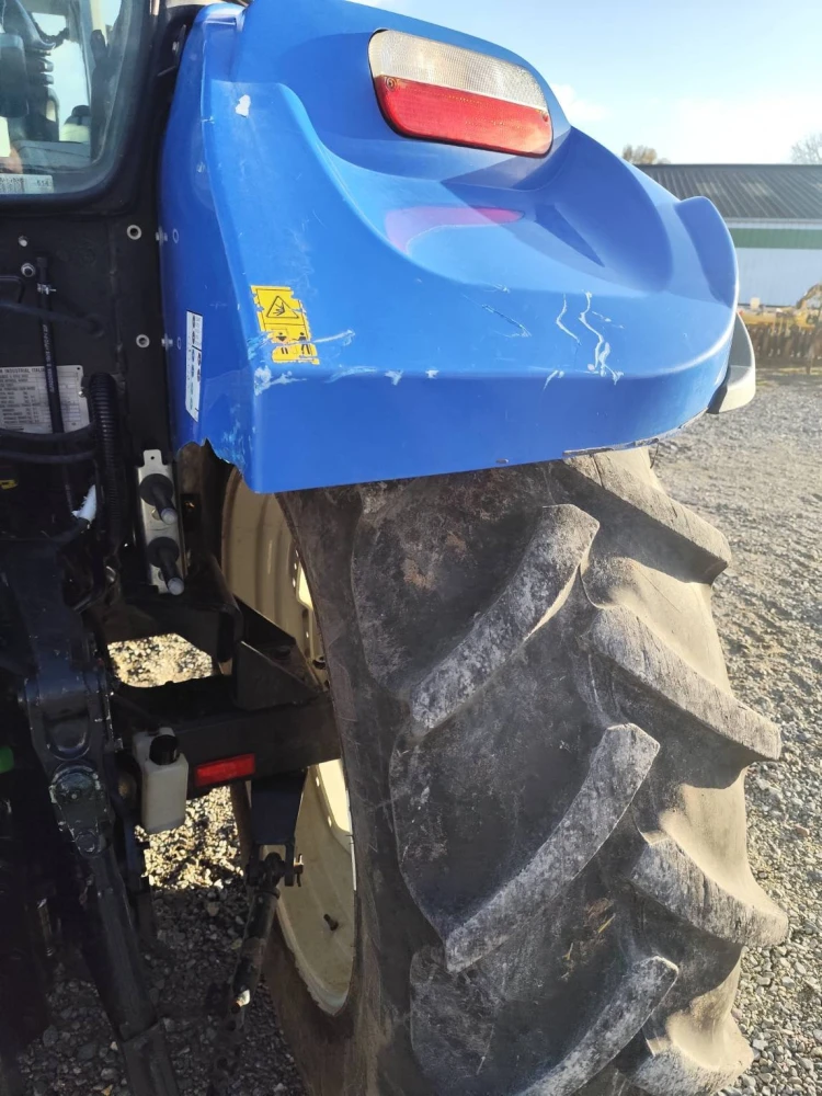New Holland T5.100EC d'occasion — photo 8