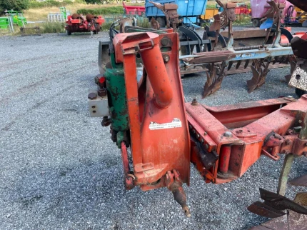 Charrue - Portée - 4 corpscorps - 1990