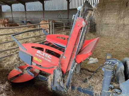 Dérouleuse de balle - 2024