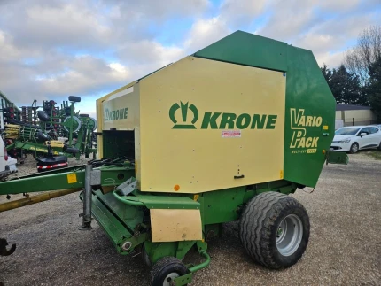 Presse à balles rondes - 33000bottes - 2007