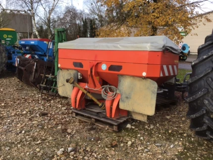 Distributeur d'engrais - 2000L - 2008