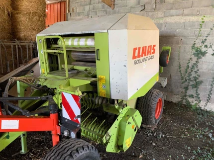 Claas ROLLANT240