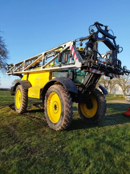 Pulvérisateur automoteur - 4000L - 3106H - 2017