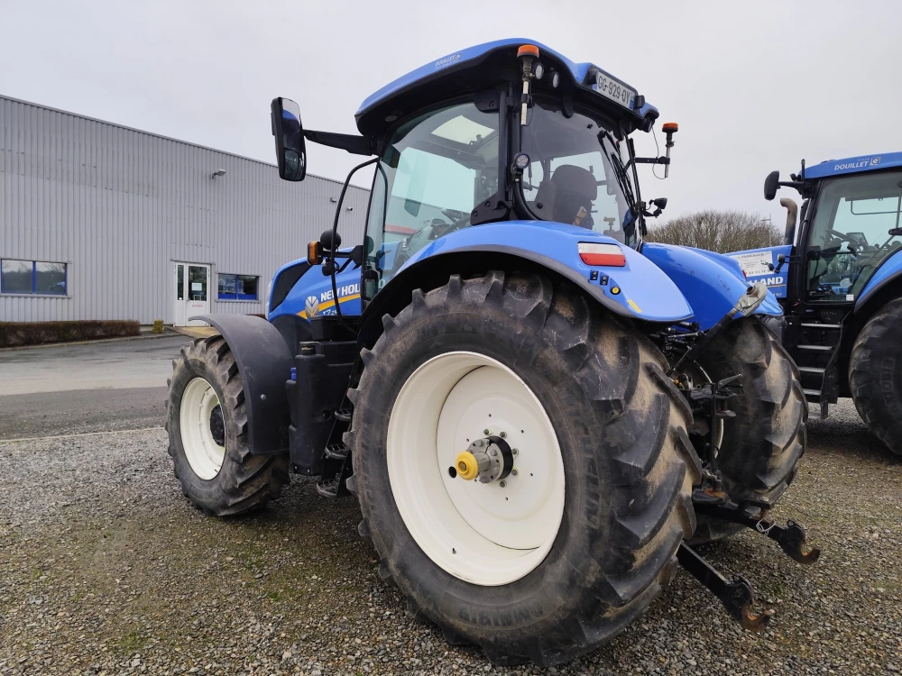 New Holland T7.210ACSWII d'occasion — photo 4