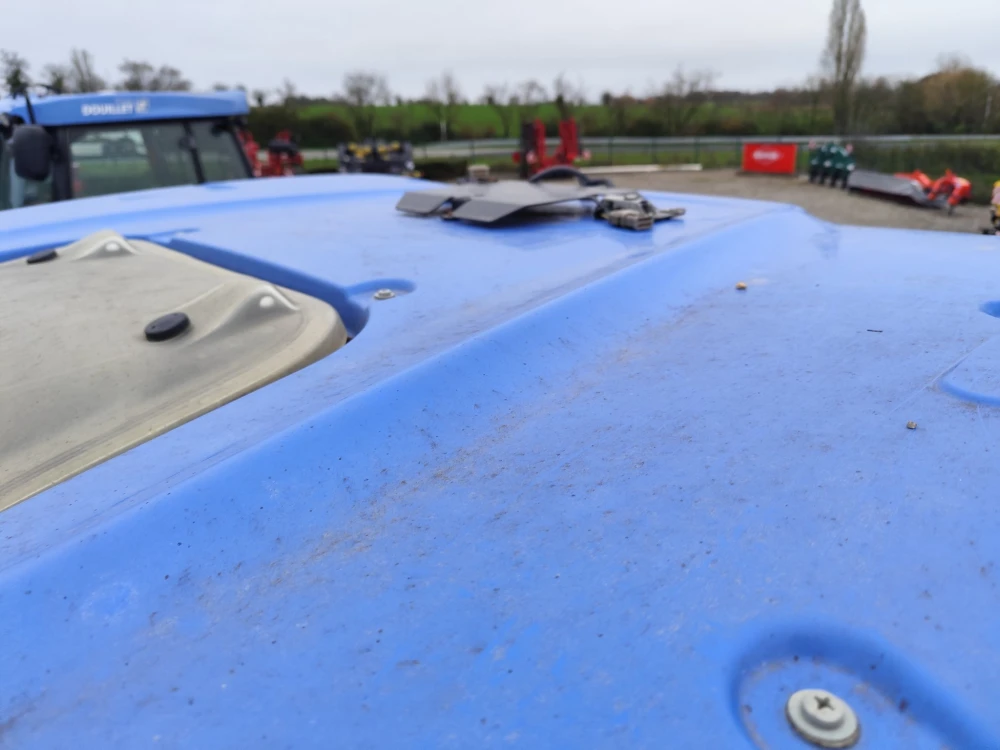 New Holland T7.210ACSWII d'occasion — photo 7