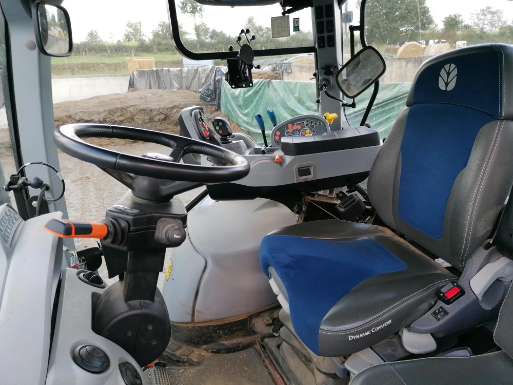 New Holland T5 120 DYNAMIC CDE d'occasion — photo 5