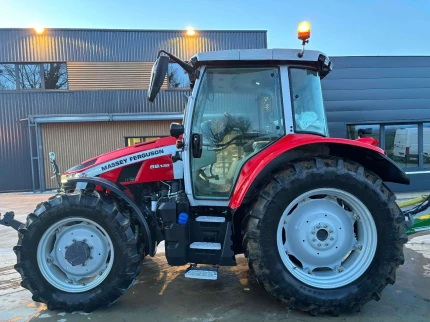 Massey Ferguson 5S135 DYNA 6 EFFICIENT