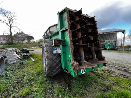 Epandeur à fumier - 15M3 - 2013