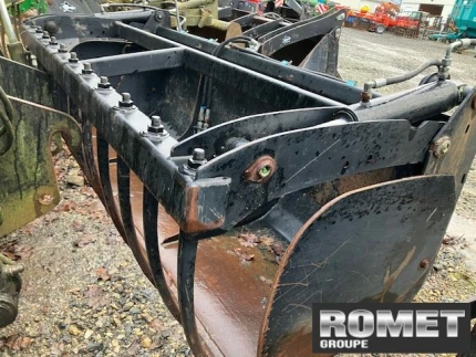 Godet multi-services - 230CM - 2020