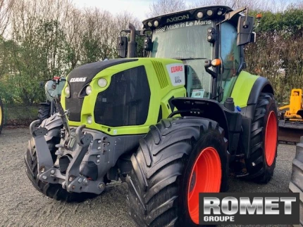 Claas AXION 800