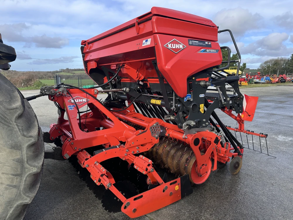 Kuhn CD+SITERA 3020 24 E d'occasion — photo 10