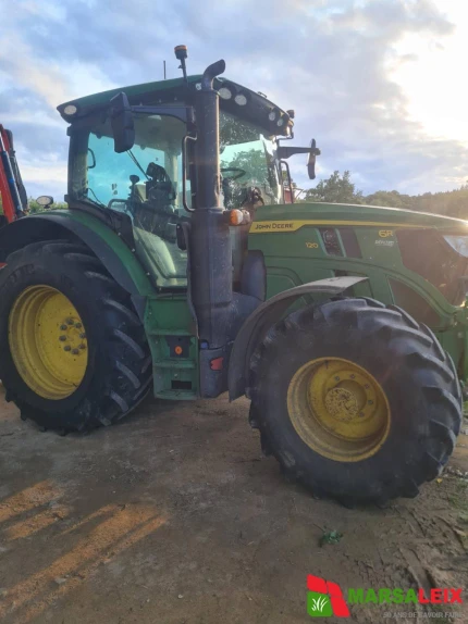 John Deere 6R120