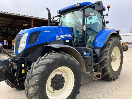 New Holland T7.270