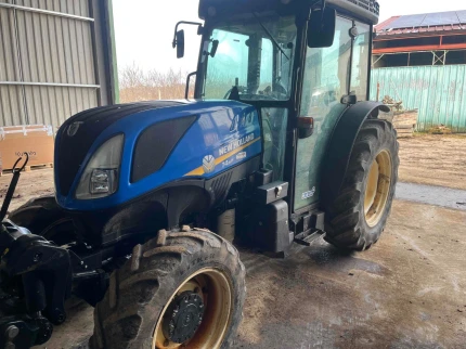 New Holland T4.90
