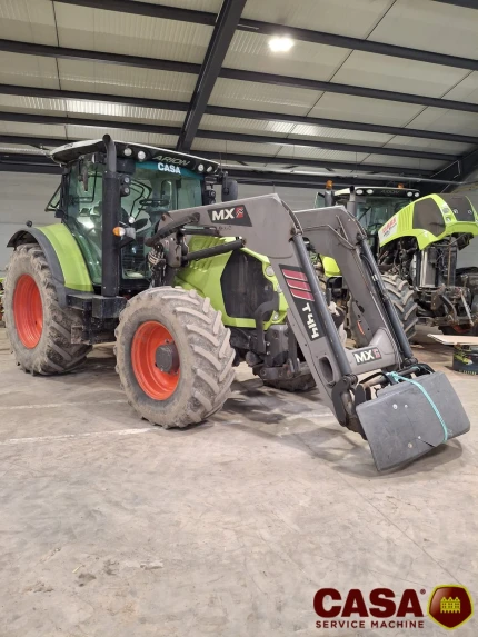 Claas ARION 620 + CHARGEUR 