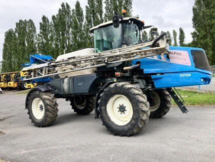 Pulvérisateur automoteur - 3000L - 3678H - 2016