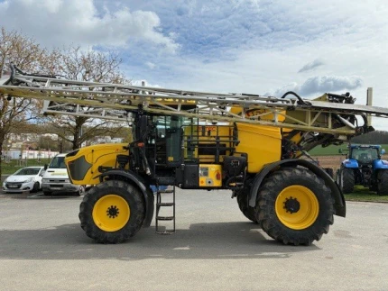 Pulvérisateur automoteur - 2800L - 2270H - 2021