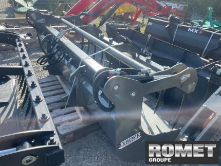 Godet multi-services - 230CM - 2025