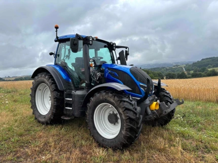 Tracteur agricole - 135 CH - 240CM - 2450H - 2022