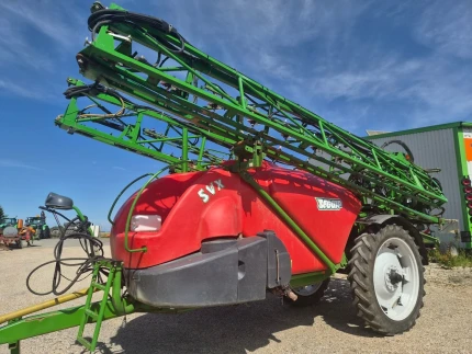 Pulvérisateur traîné - 4000L - 2008