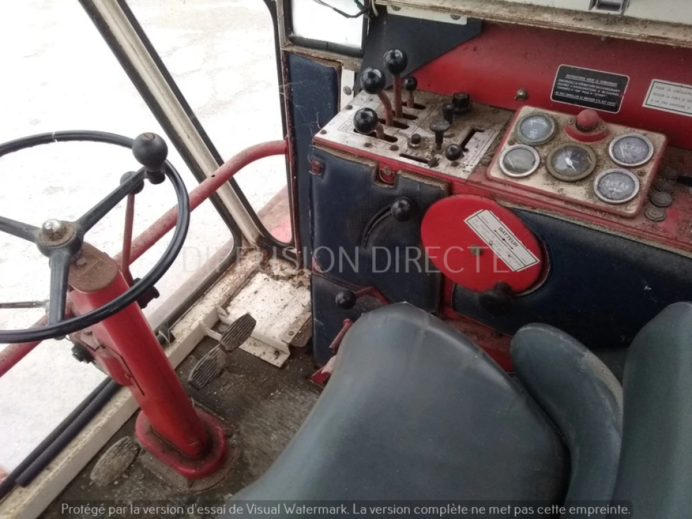 Massey Ferguson 620 d'occasion — photo 4