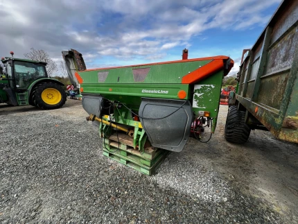 Distributeur d'engrais - 2700L - 2019