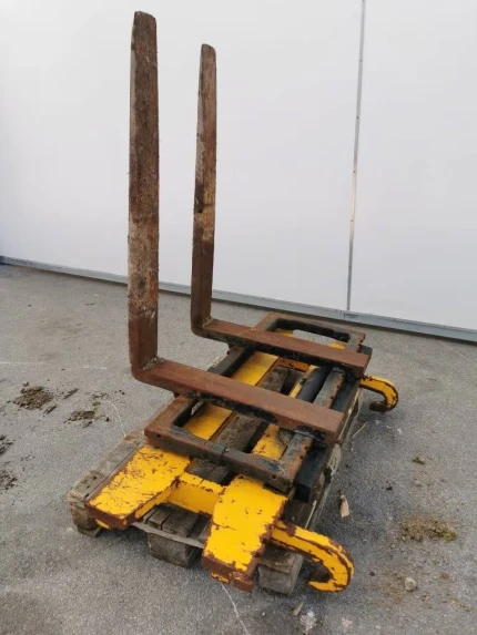 JCB 