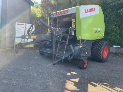 Claas ROLLANT 454 RC