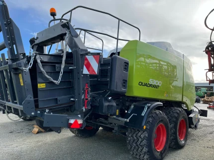 Claas QUADRANT 5300 RF TANDEM