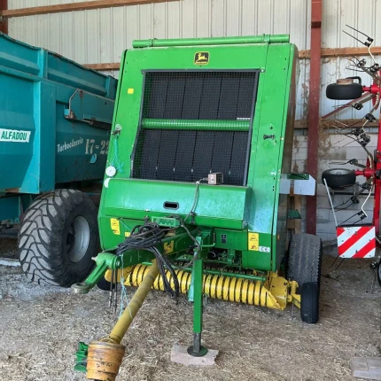 John Deere 590