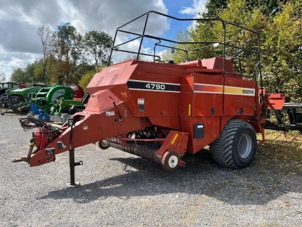 Hesston 4790