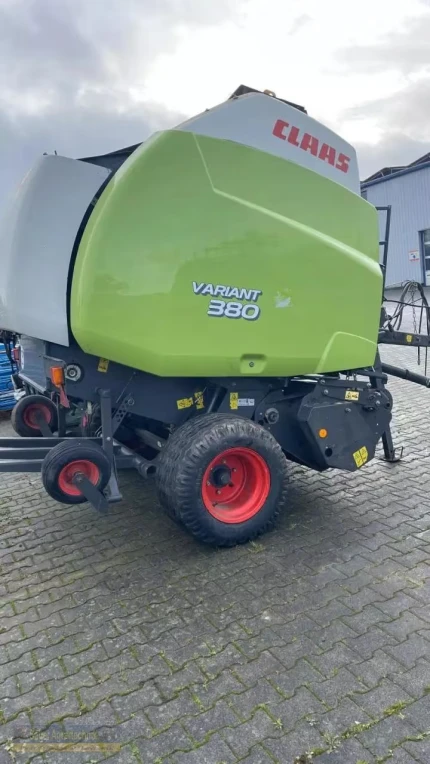 Claas VARIANT 380 RC