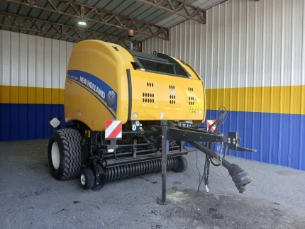 New Holland RB 180