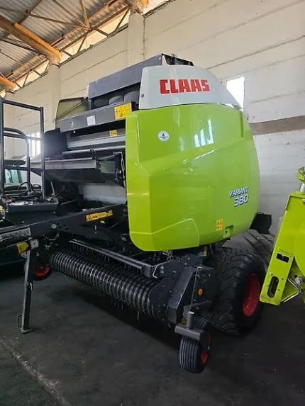 Claas VARIANT 380 RC