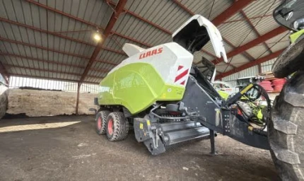 Claas QUADRANT 5200 RF TANDEM