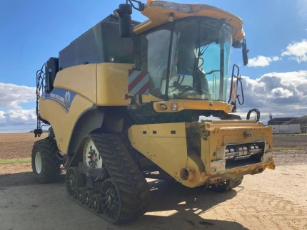 New Holland CR 9090