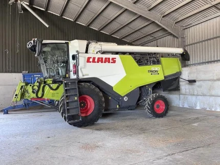 Claas TRION 530 M