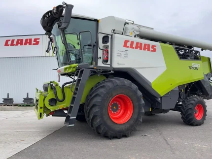 Claas TRION 520