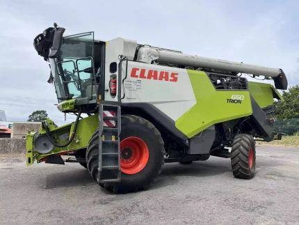 Claas TRION 650 TRADITION