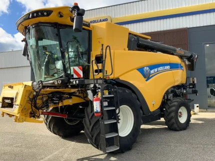 New Holland CX 7.90 4R