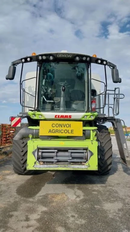 Claas LEXION 7400