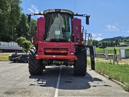 Case IH AXIAL-FLOW 8250