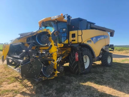 New Holland CX 8070