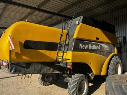 New Holland CS 520